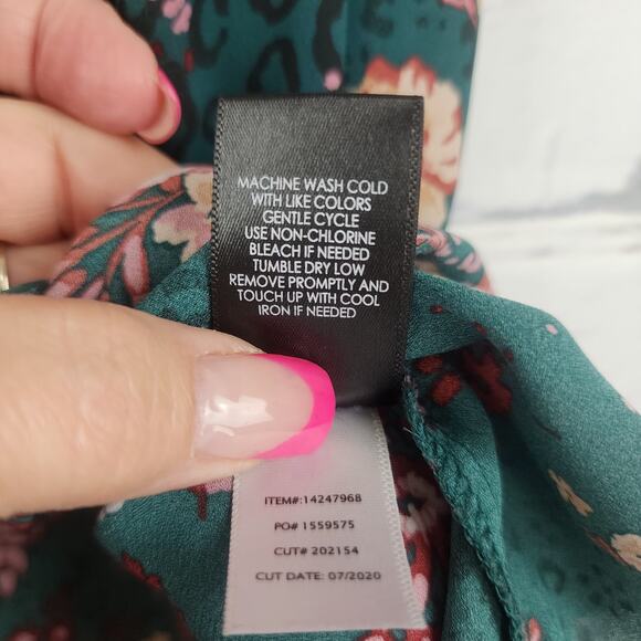 Torrid Blouse Georgette Pintuck Button-Front Womens 3X Green Cottagecore Peasant - Picture 5 of 8